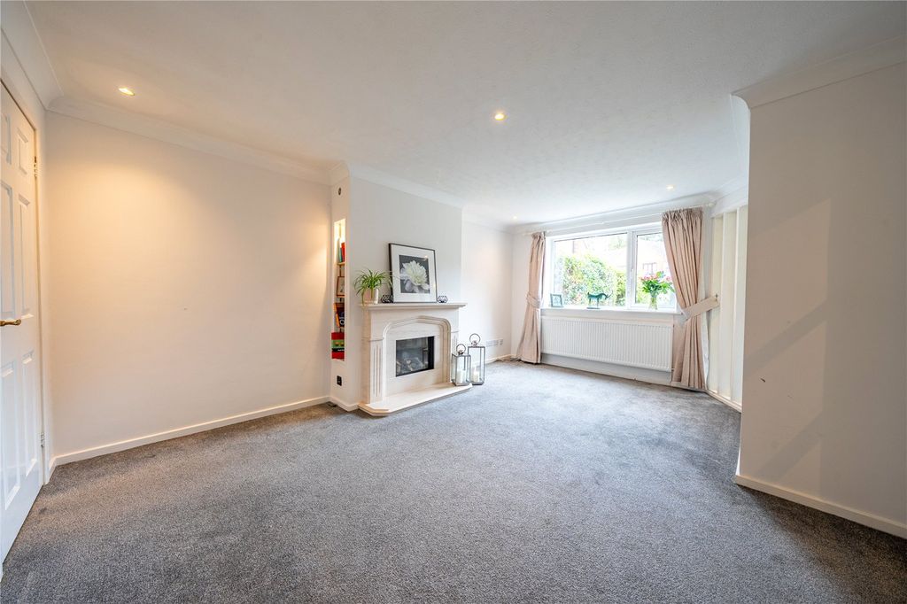 Property photo 2 of 26 Picture No. 28