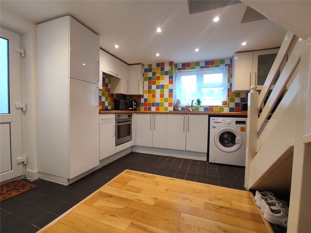 Property photo 2 of 10 Picture No. 07