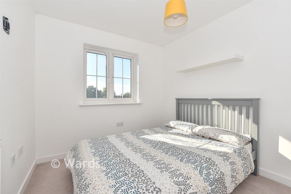 Property photo 1 of 9 Bedroom 2