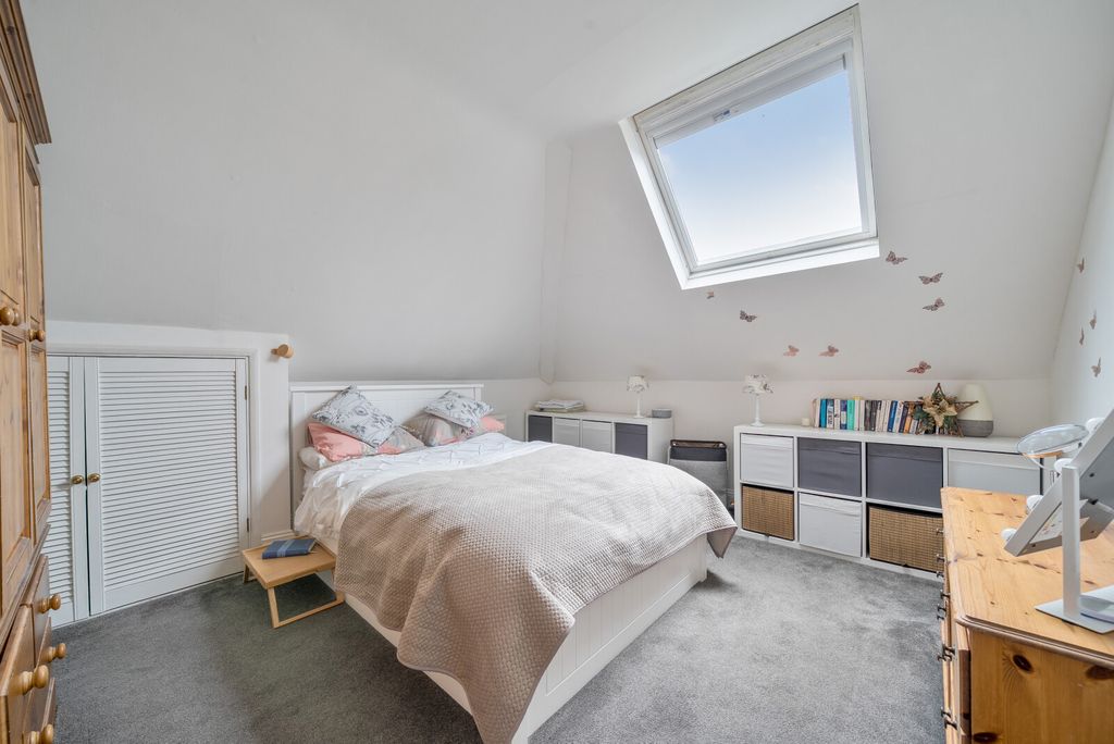Property photo 2 of 10 1346249-20-68Aecd...