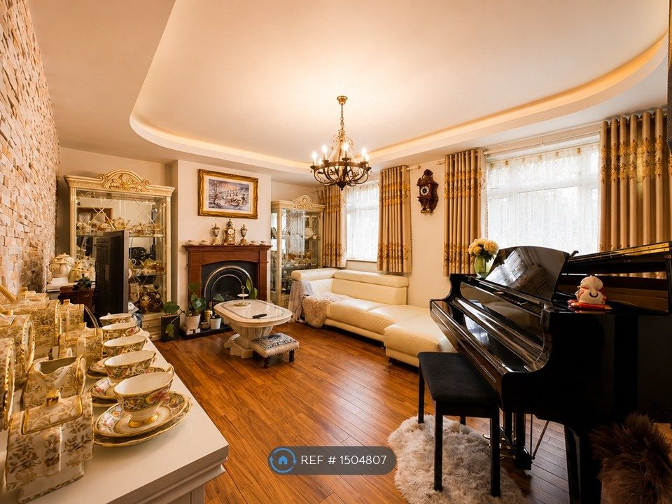Property photo 3 of 15
