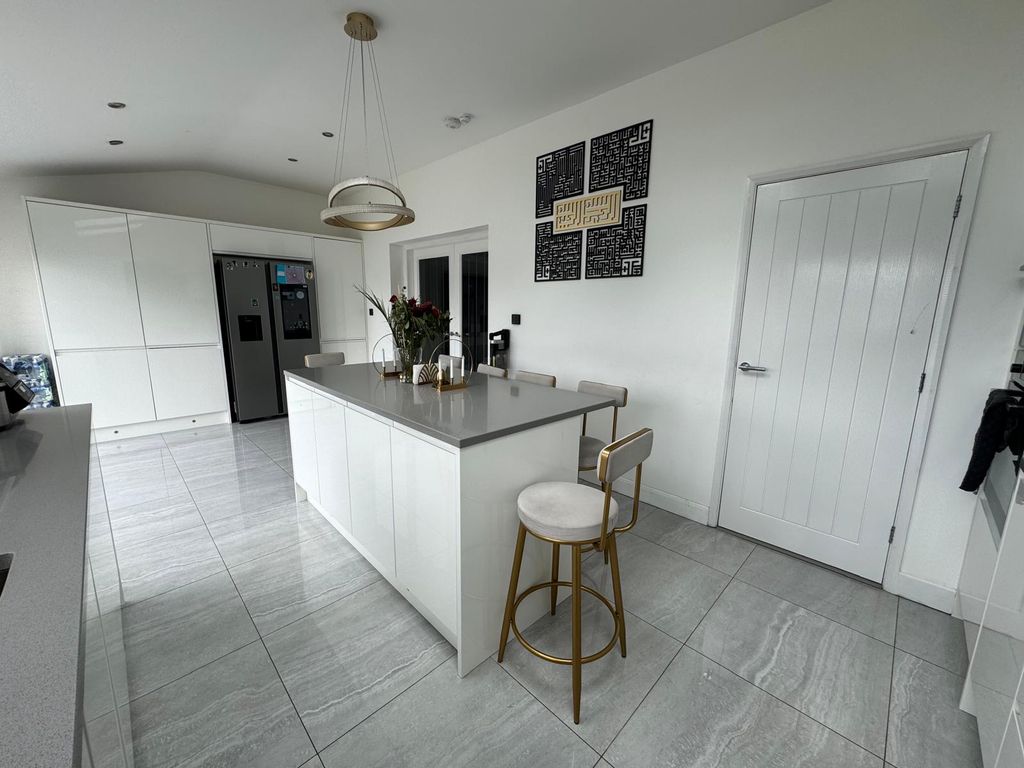 Additional image 4 of 4 bed property to rentOld Birmingham Road, Marlbrook, Bromsgrove B60