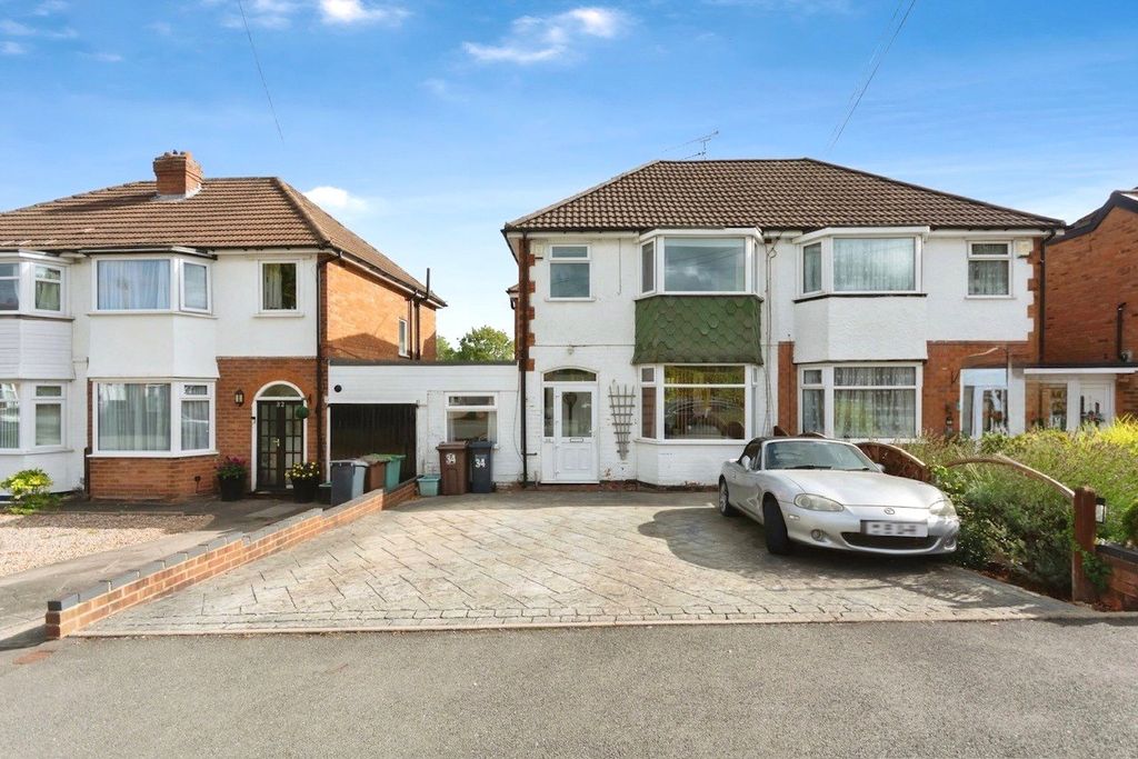 Property photo 1 of 17 Frontage