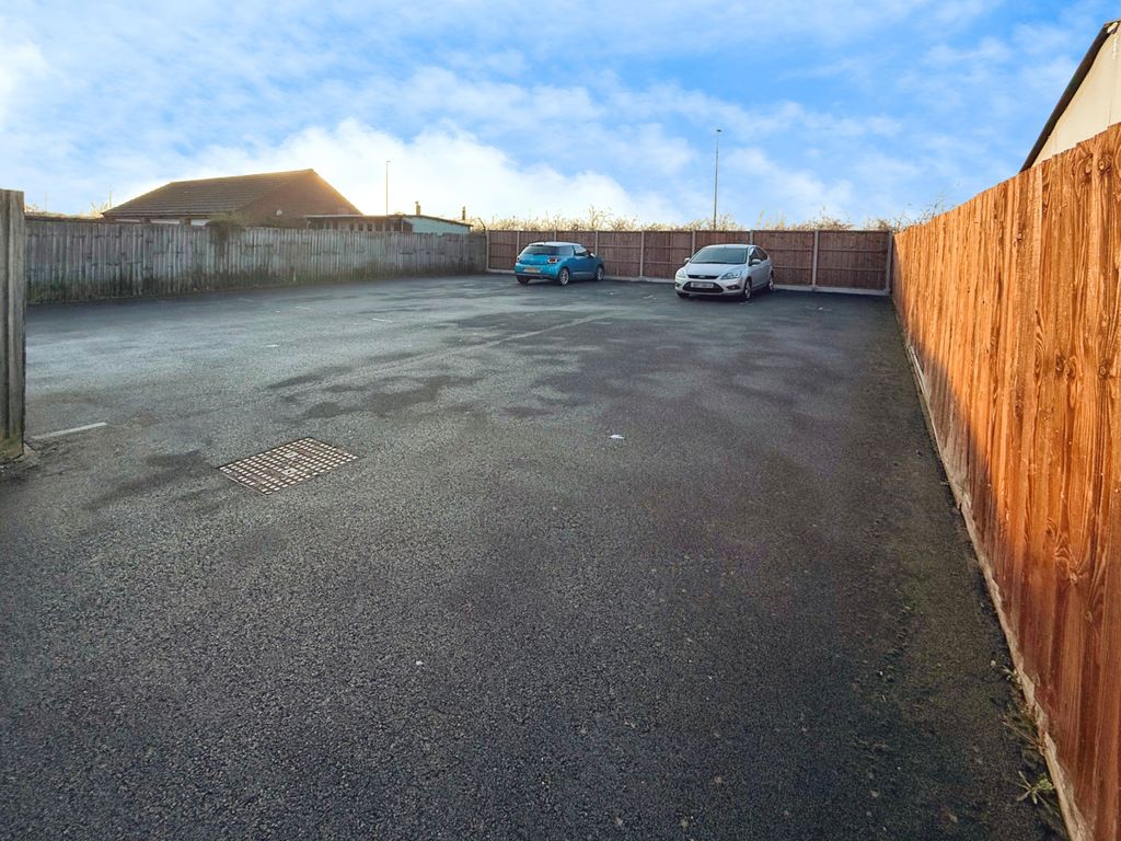 Property photo 2 of 2 Exterior