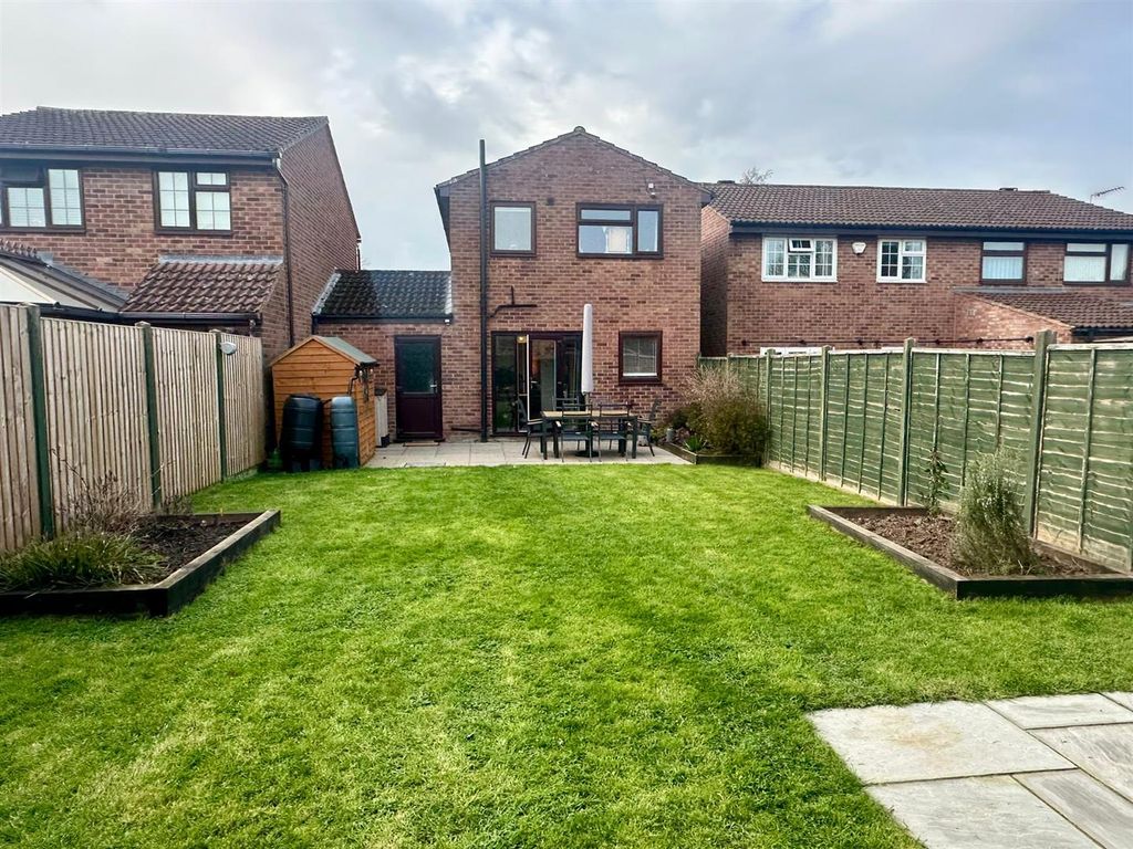 Property photo 2 of 12