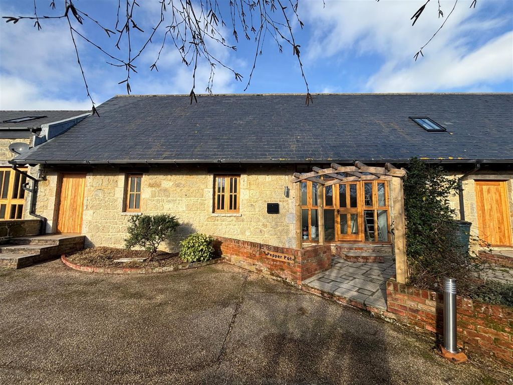 Property photo 1 of 17 Front