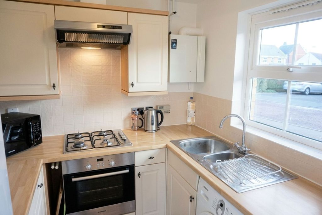 Property photo 3 of 7