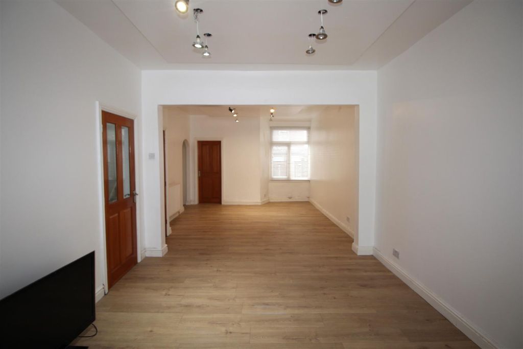 Property photo 3 of 9 Rec 2.Jpg