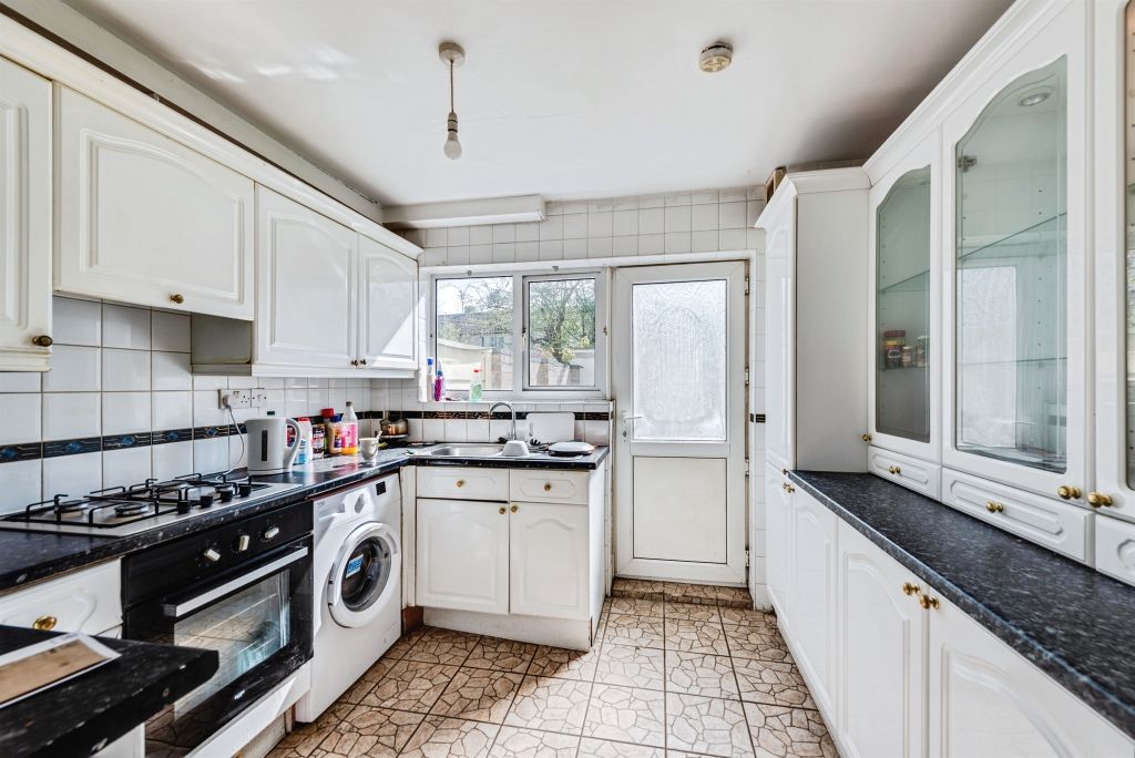 Property photo 2 of 13