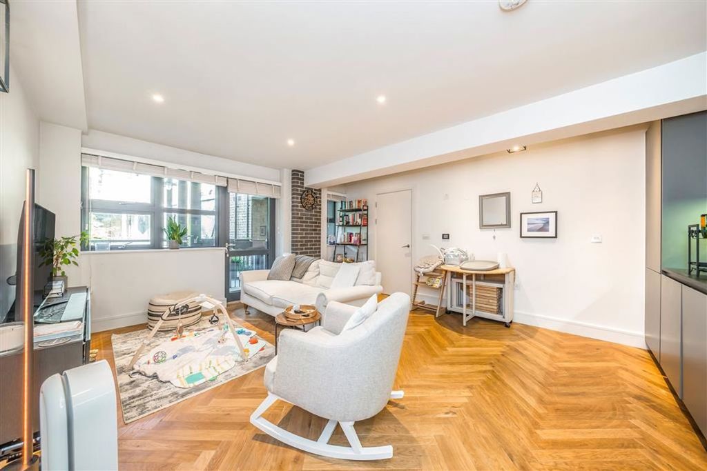 Property photo 2 of 7
