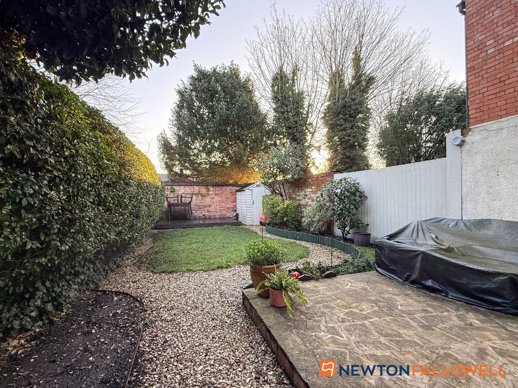 Property photo 3 of 25