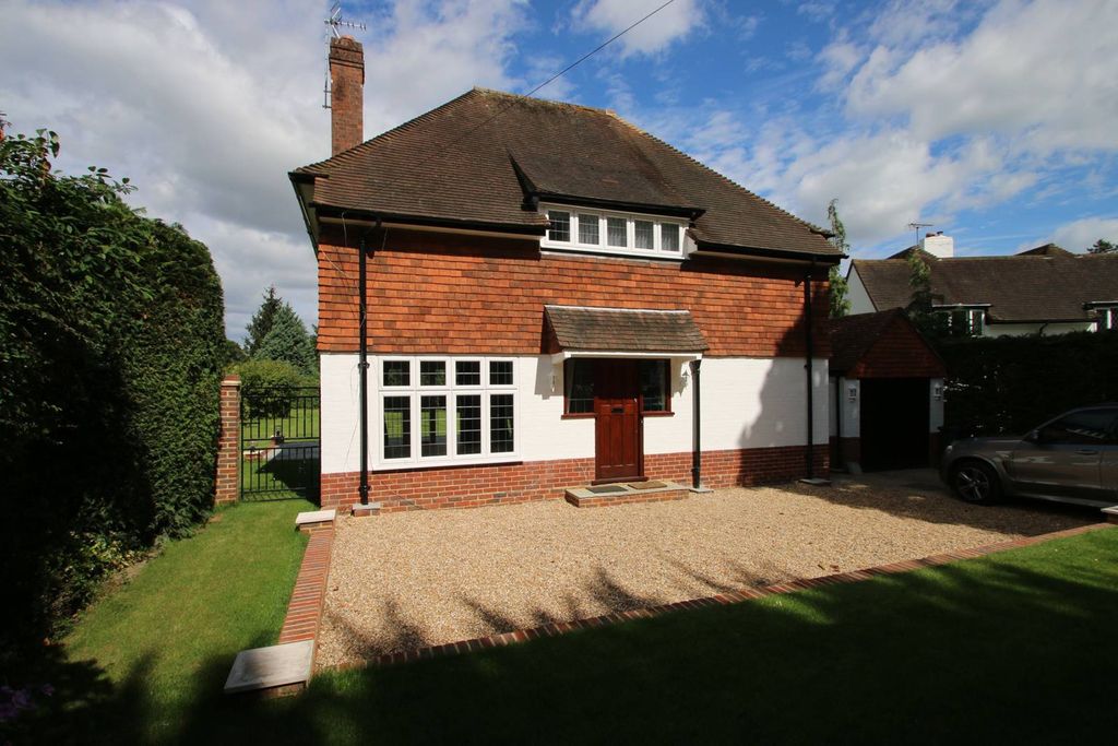 Property photo 2 of 22
