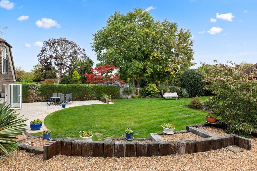 Property photo 3 of 21