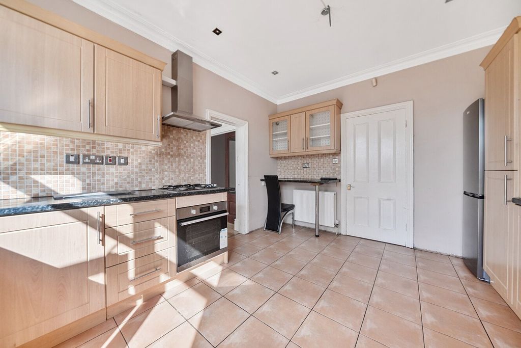 Property photo 2 of 16 Picture No. 06