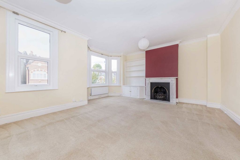 Property photo 2 of 5