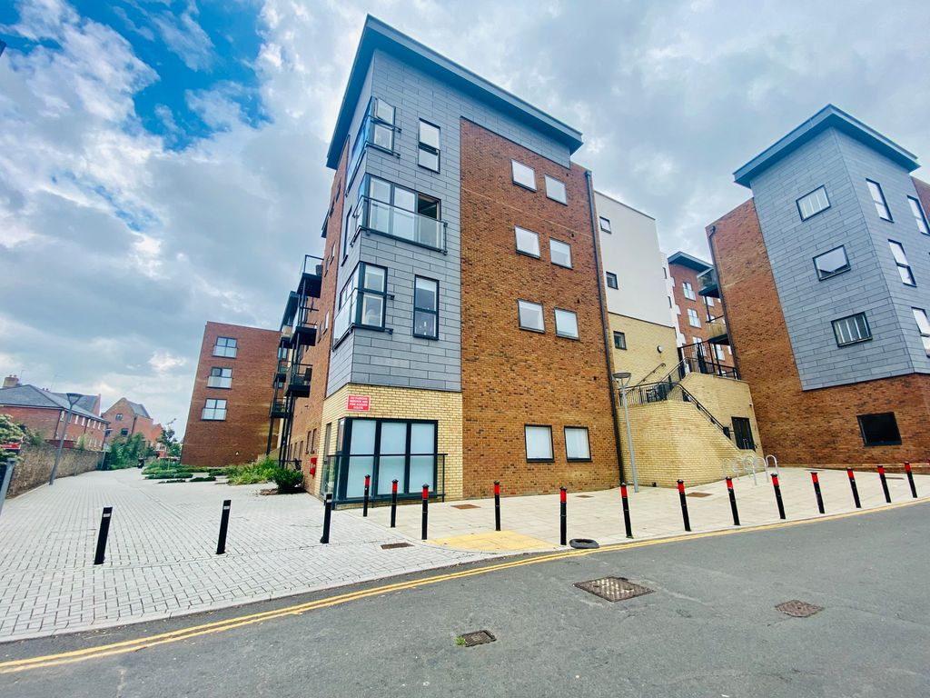 Property photo 1 of 7