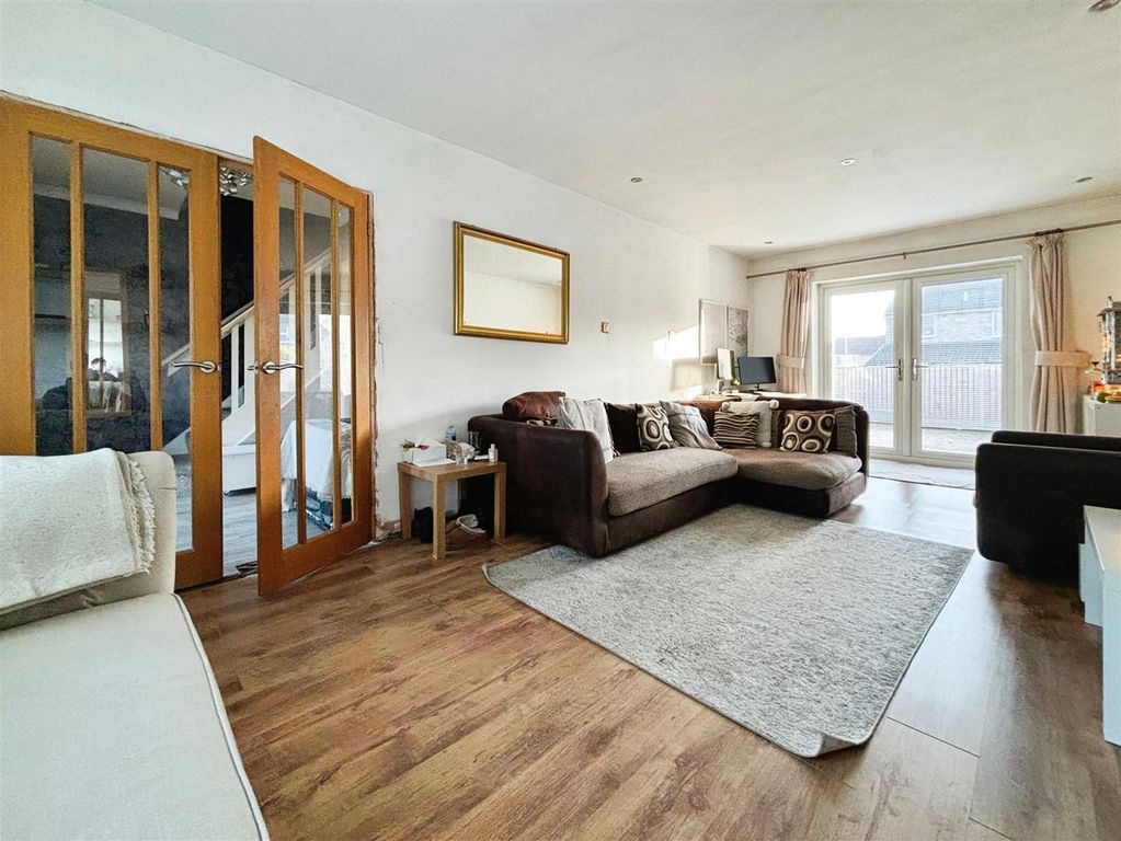 Property photo 2 of 17 Living Room