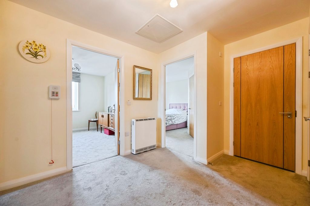 Property photo 2 of 17 Pbox-Img.Jpg