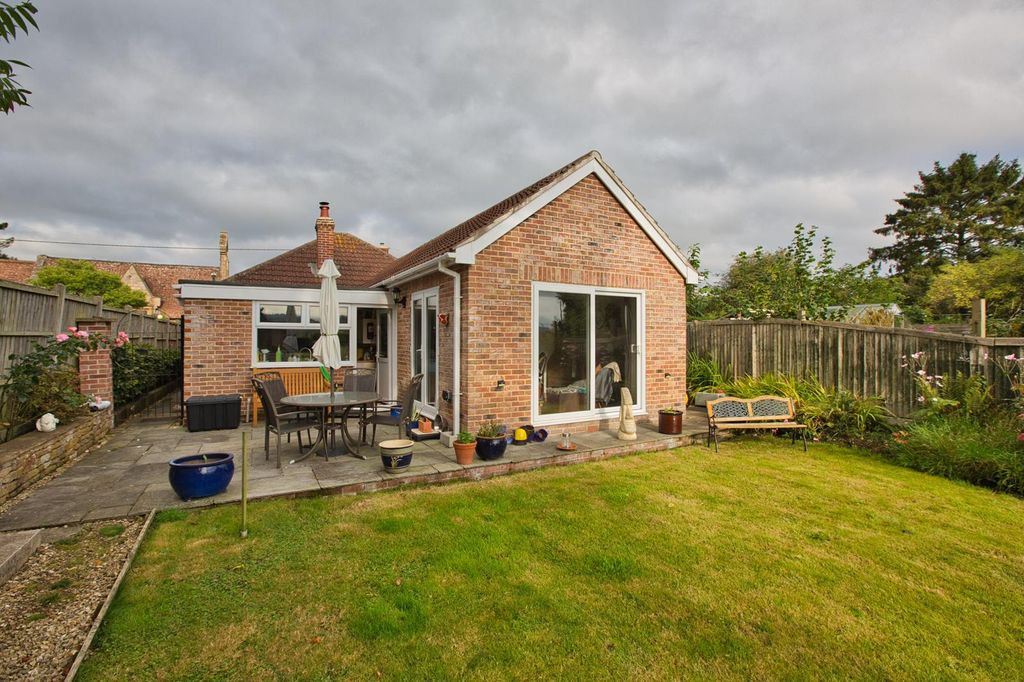 Property photo 1 of 19