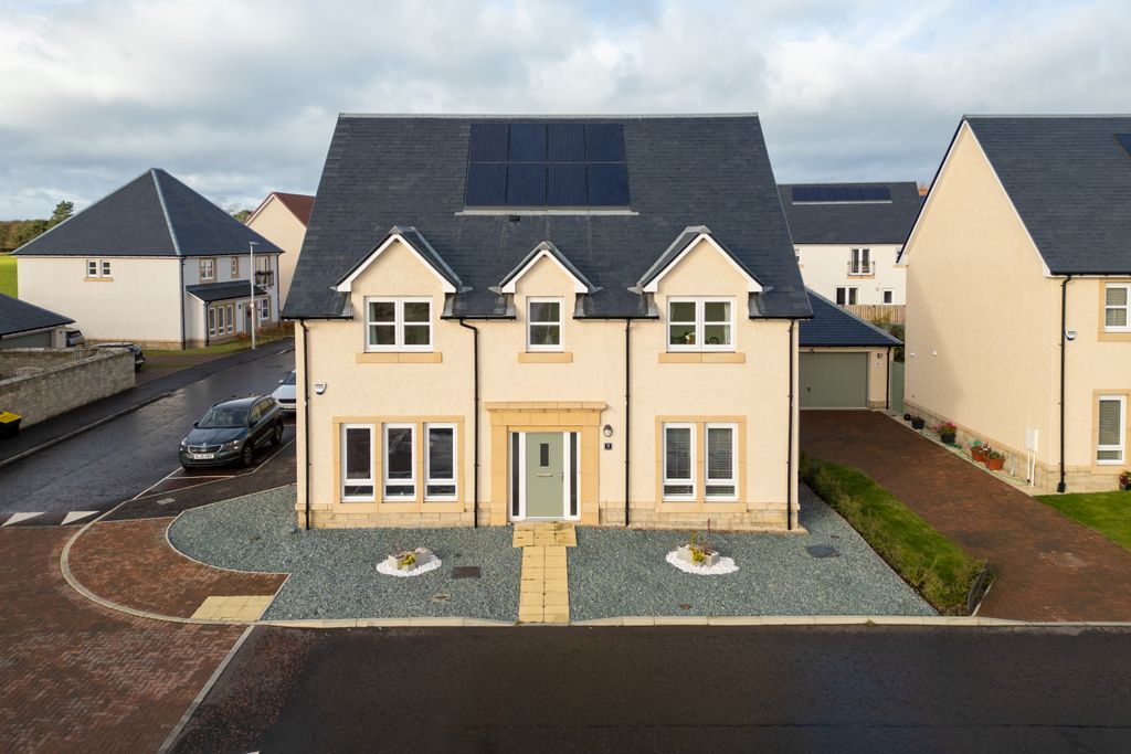 Property photo 1 of 31 Primary Property Image