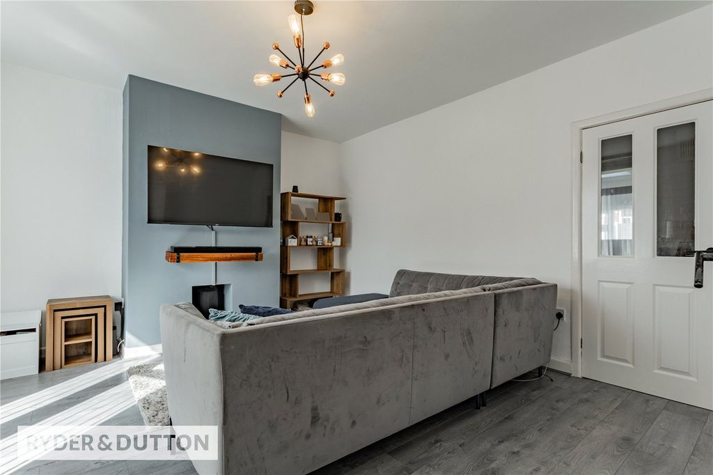 Property photo 3 of 18 Picture No. 09