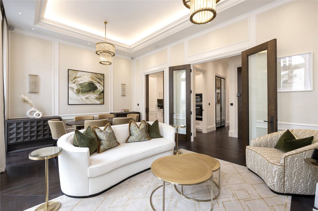 Property photo 1 of 12 Modern Living