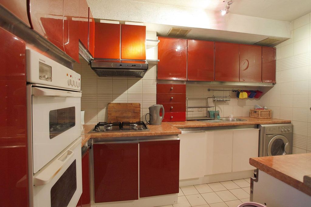 Property photo 3 of 10