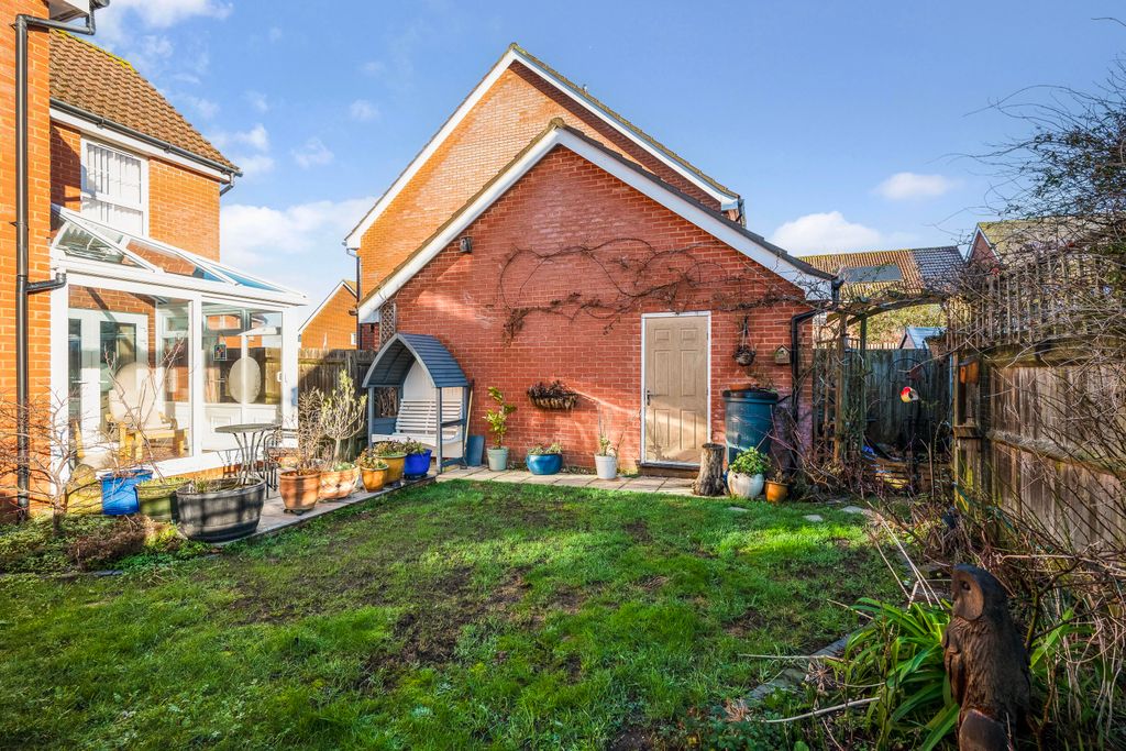 Property photo 2 of 19