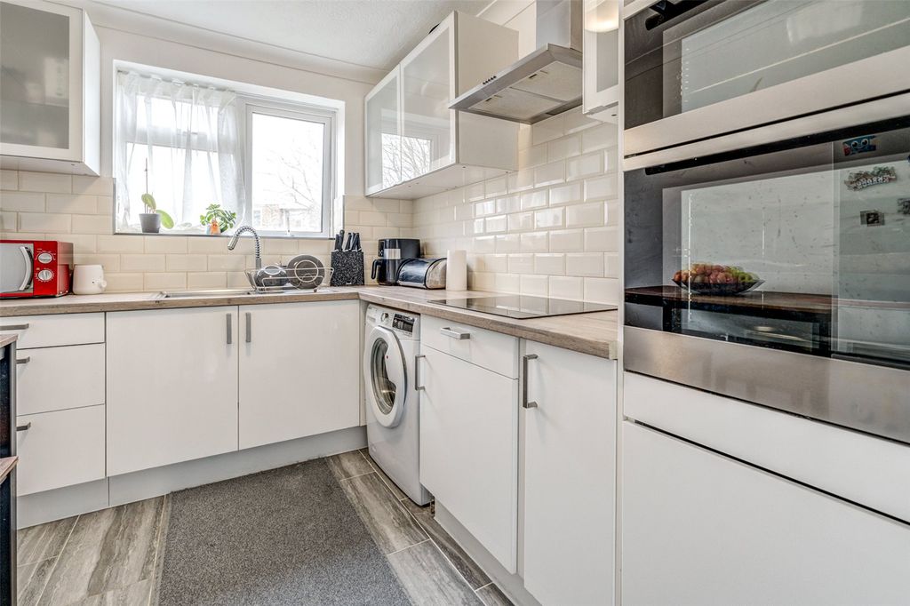 Property photo 3 of 14 Picture No. 06