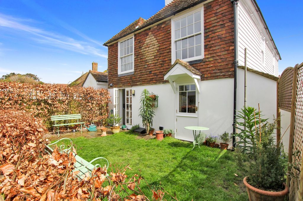 Property photo 2 of 19