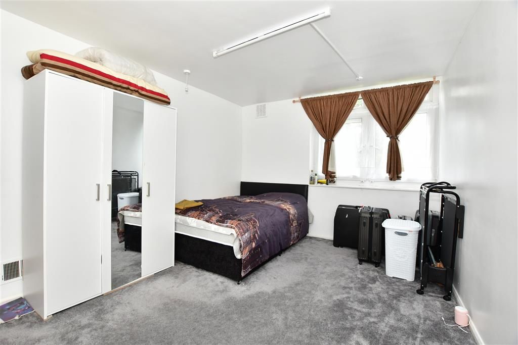 Property photo 1 of 9 Bedroom 1