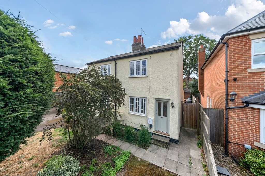 Property photo 1 of 11