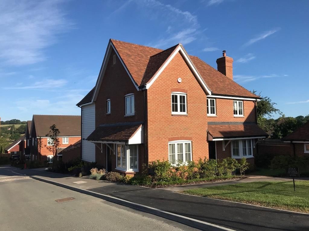 Property photo 1 of 40 4 Bedroom Detached