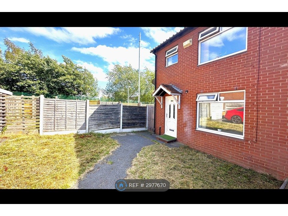 Property photo 2 of 31
