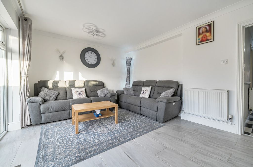 Property photo 2 of 20 1387544206931Ab4538Ef7