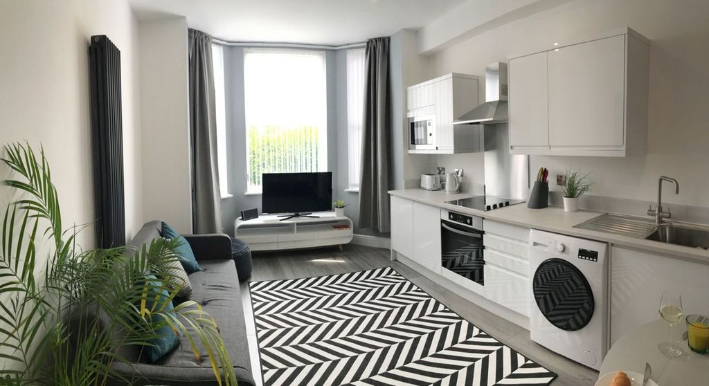 Property photo 1 of 5