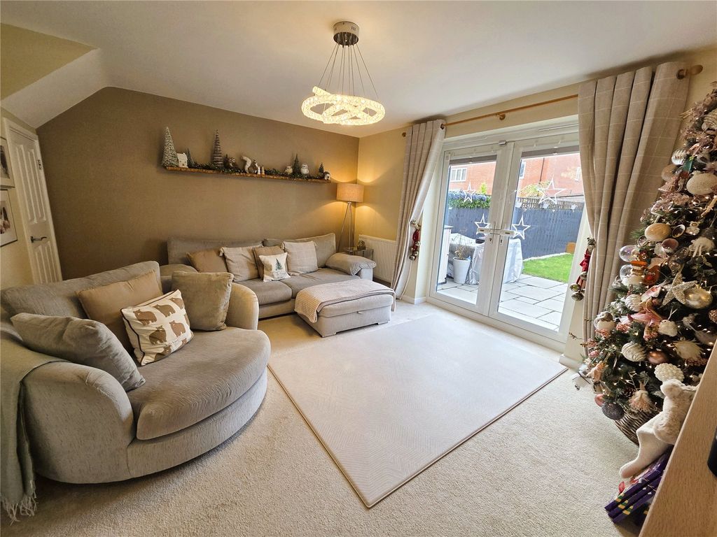 Property photo 2 of 16 Living Room