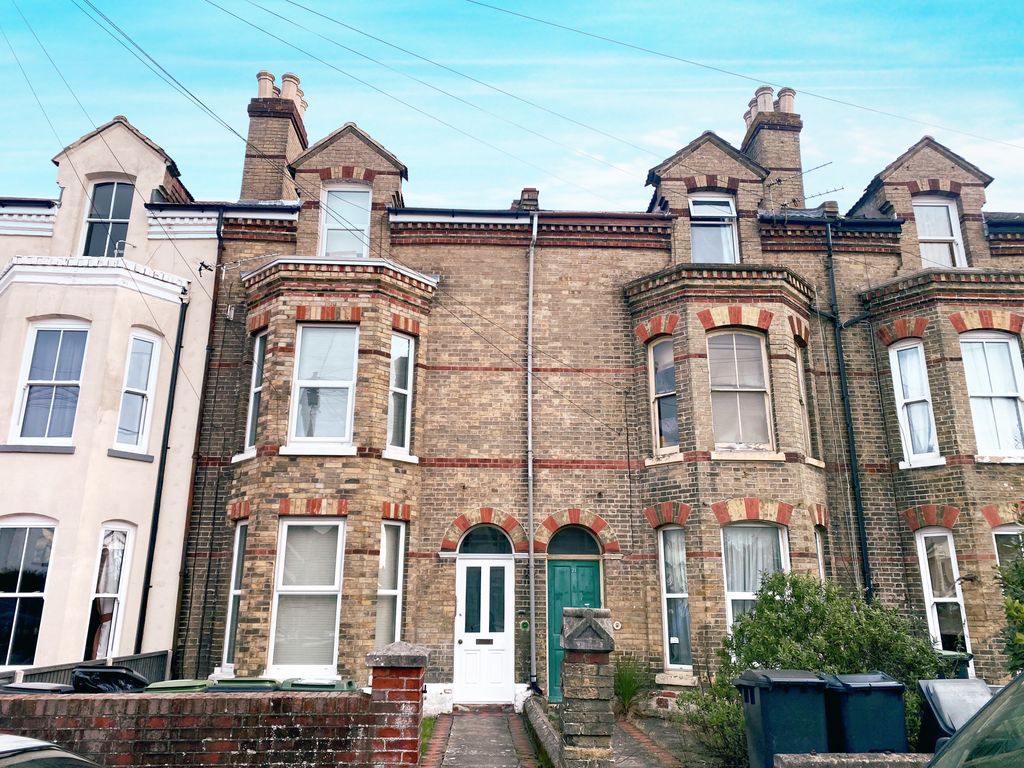 Property photo 1 of 7
