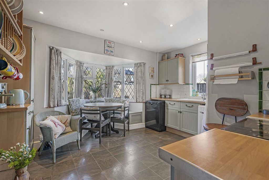 Property photo 3 of 14 33_67255.Jpg