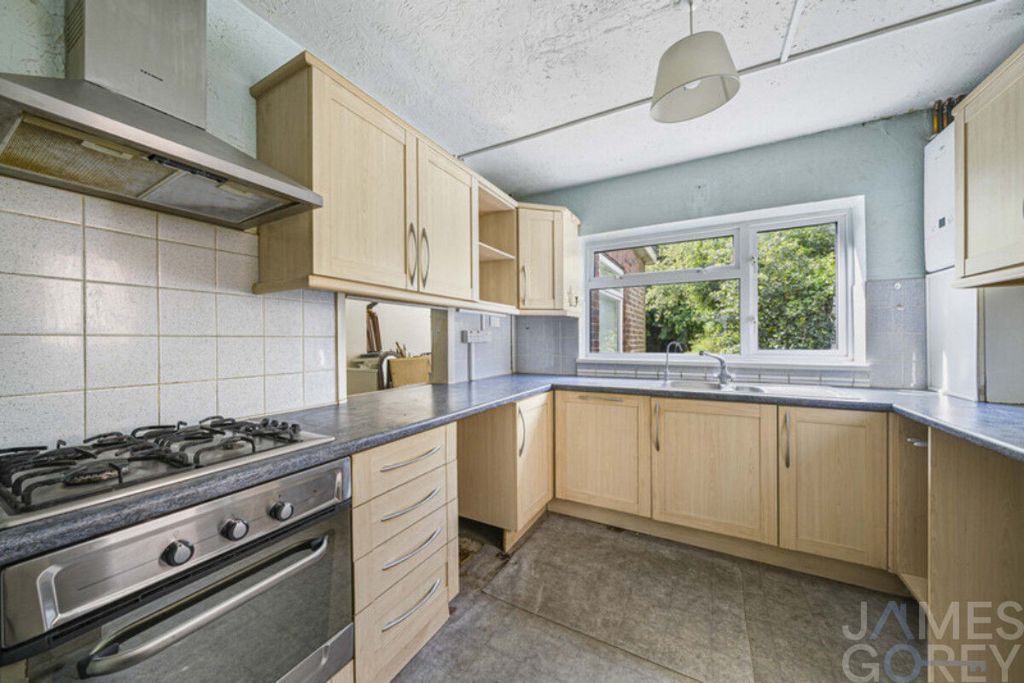 Property photo 2 of 37