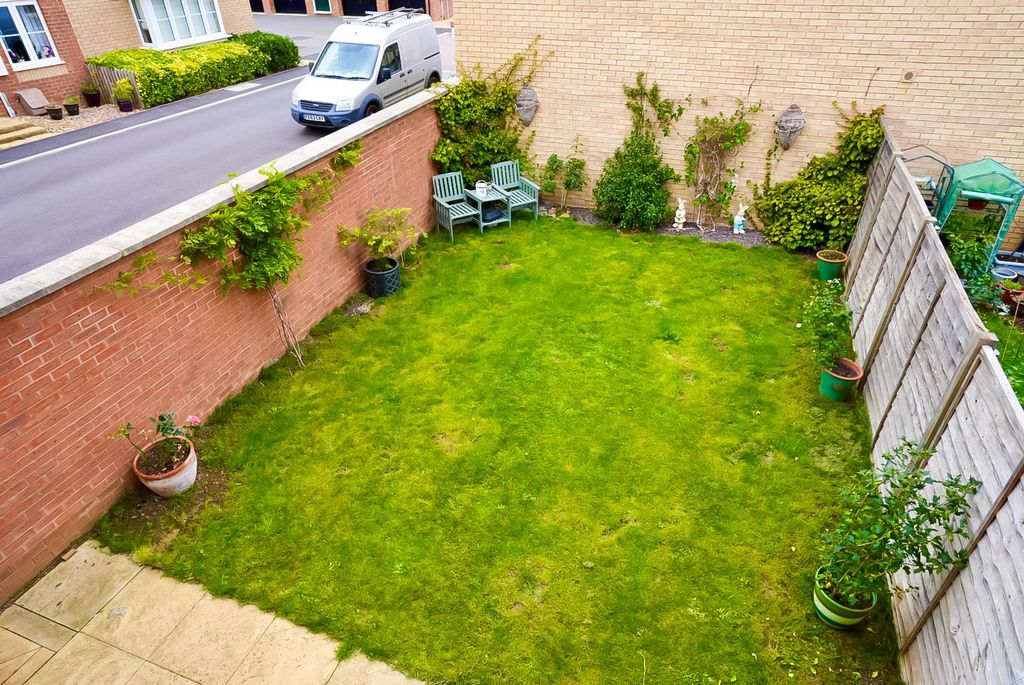 Property photo 3 of 16