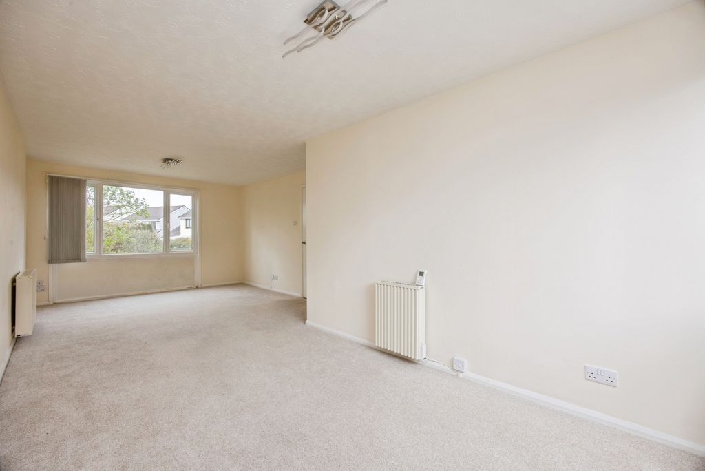 Property photo 3 of 20 Pbox-Img.Jpg