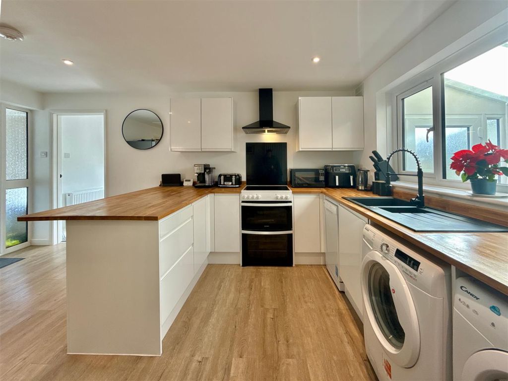 Property photo 2 of 17 Kitchen Area.Jpg