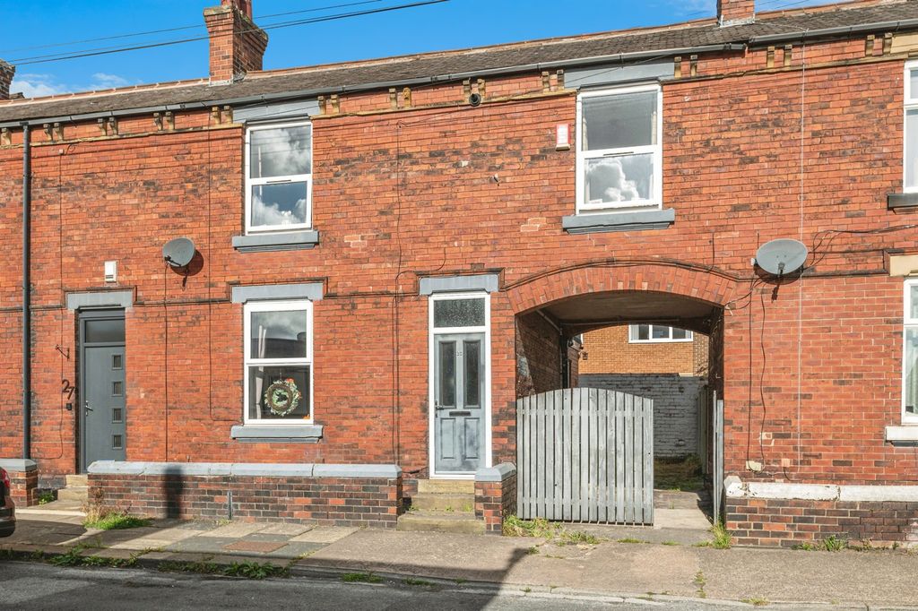 Property photo 1 of 17
