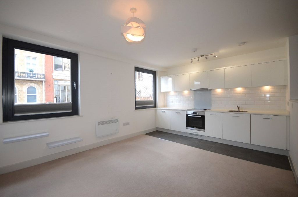 Property photo 2 of 7 Picture No. 08