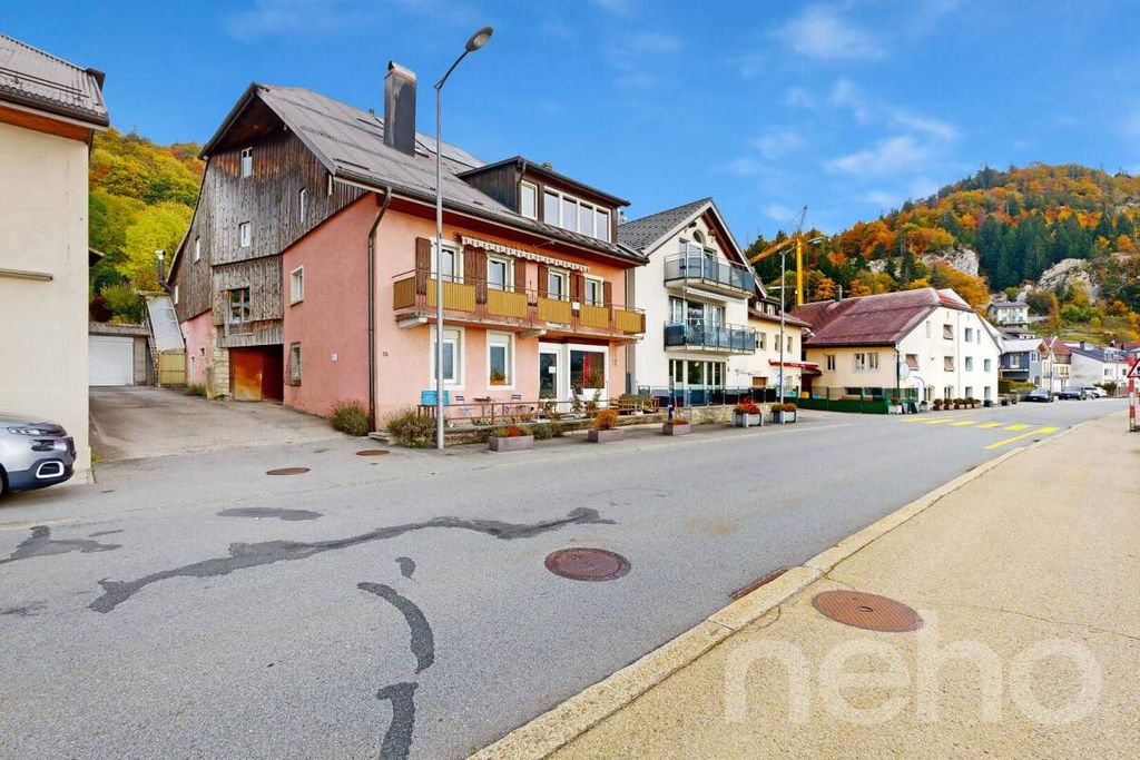 Property photo 2 of 12