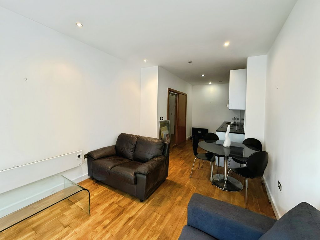 Property photo 3 of 6 Picture No. 11