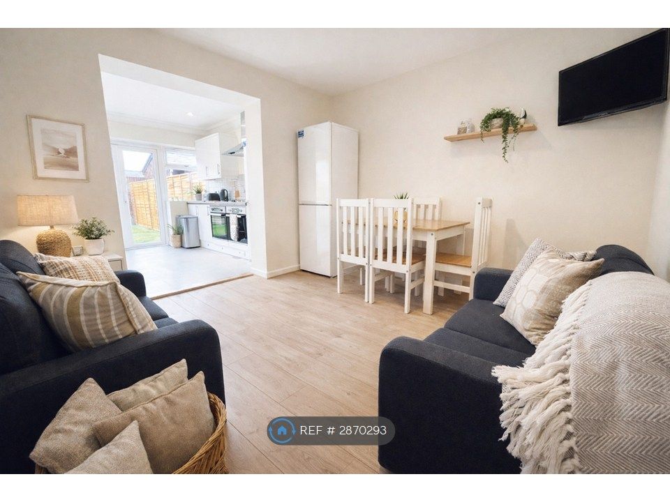 Property photo 2 of 3