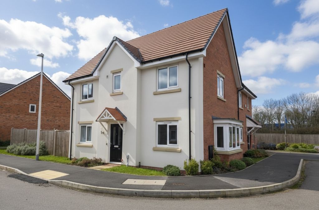 Property photo 1 of 21 Front