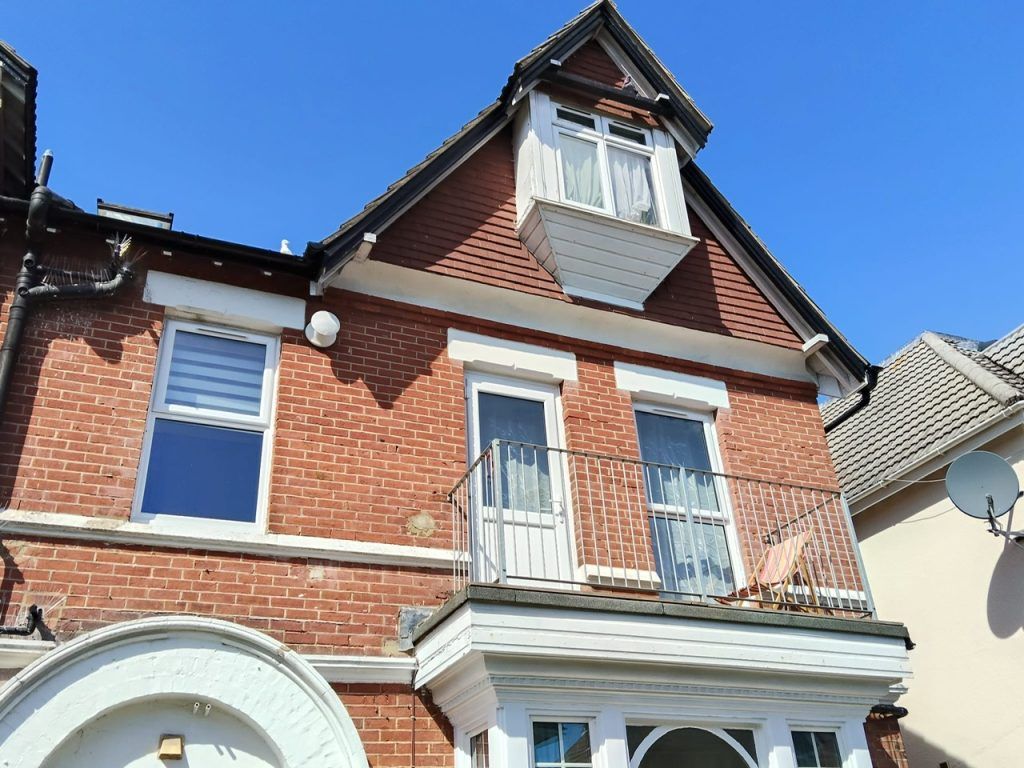 Property photo 1 of 6